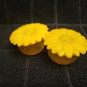 Vintage Jaydon Inc Sunflower/Daisy Salt & Pepper Shakers 1950's